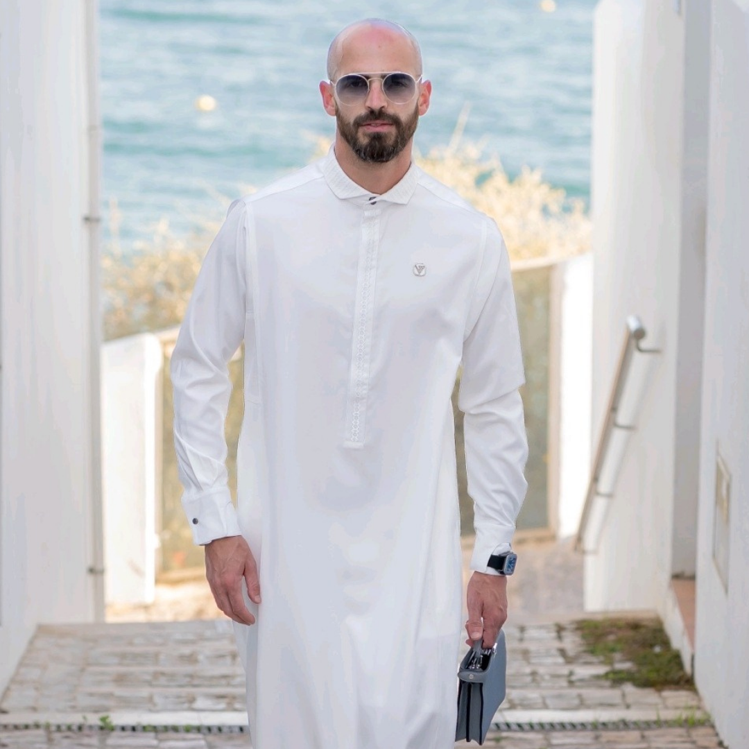 Luxury White Thobe & Jubba with Printed Cuffs – Al Ameer