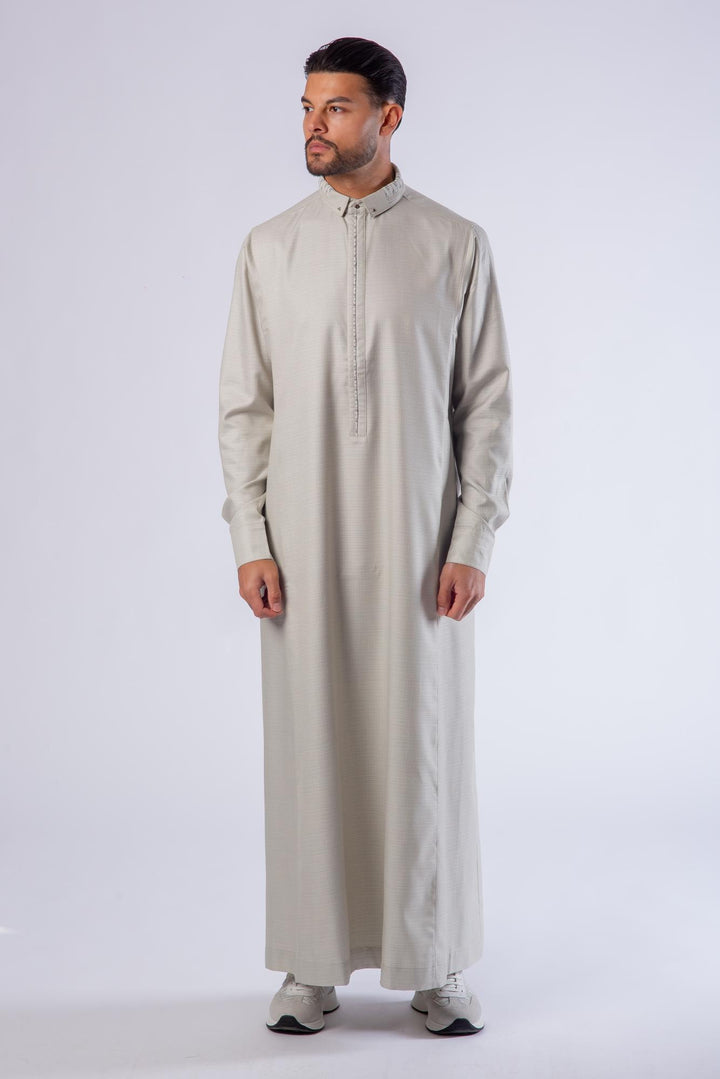Luxury Light Grey & Cream Thobe & Jubba with Gold Accents – Al Ameer