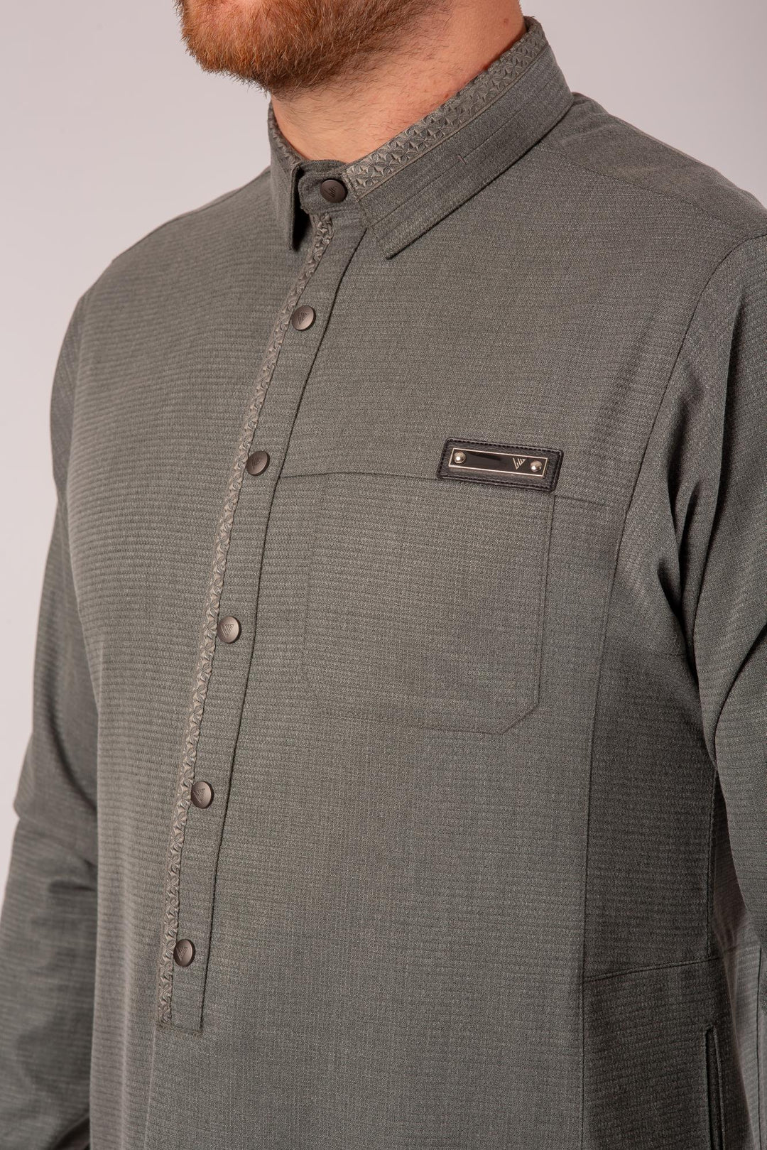 Luxury Grey Thobe & Jubba with Minimalist Design – Al Ameer