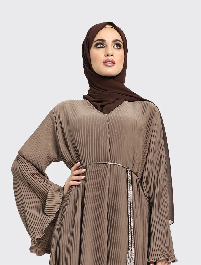 Stone Pleated Abaya close up