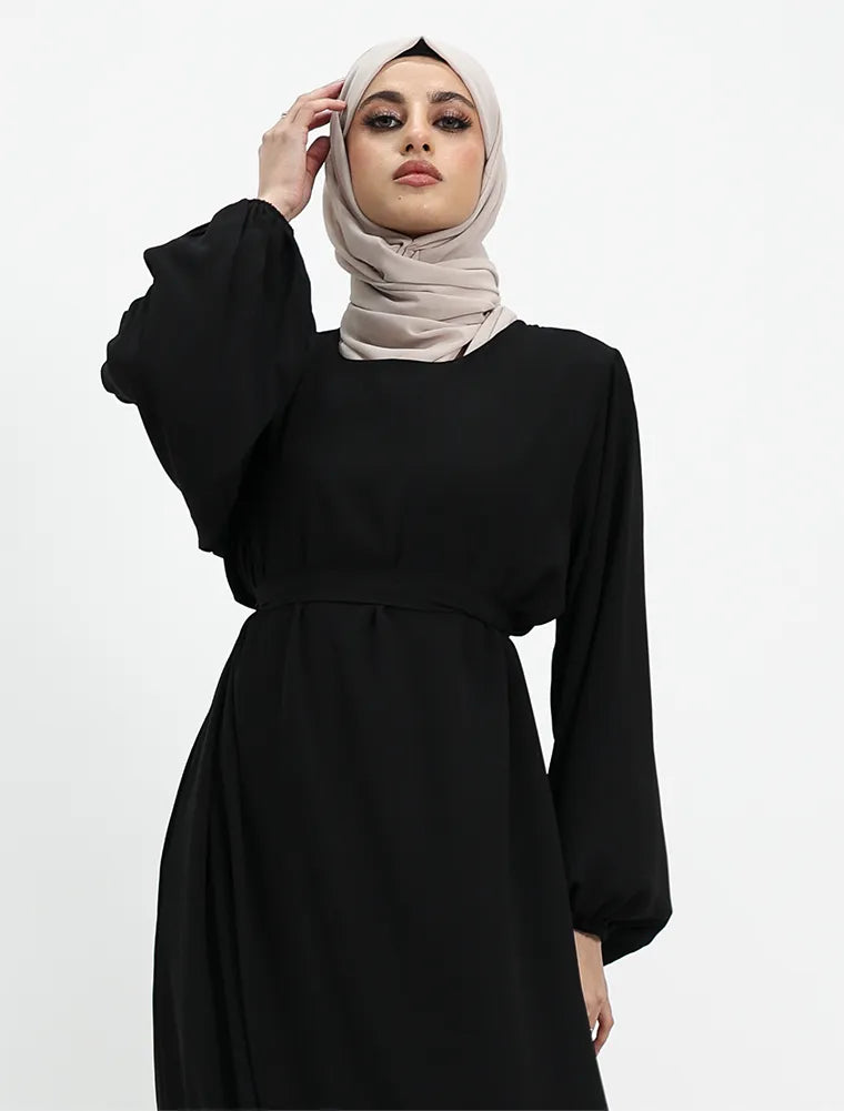 Black Winter Crepe Essential Abaya close up