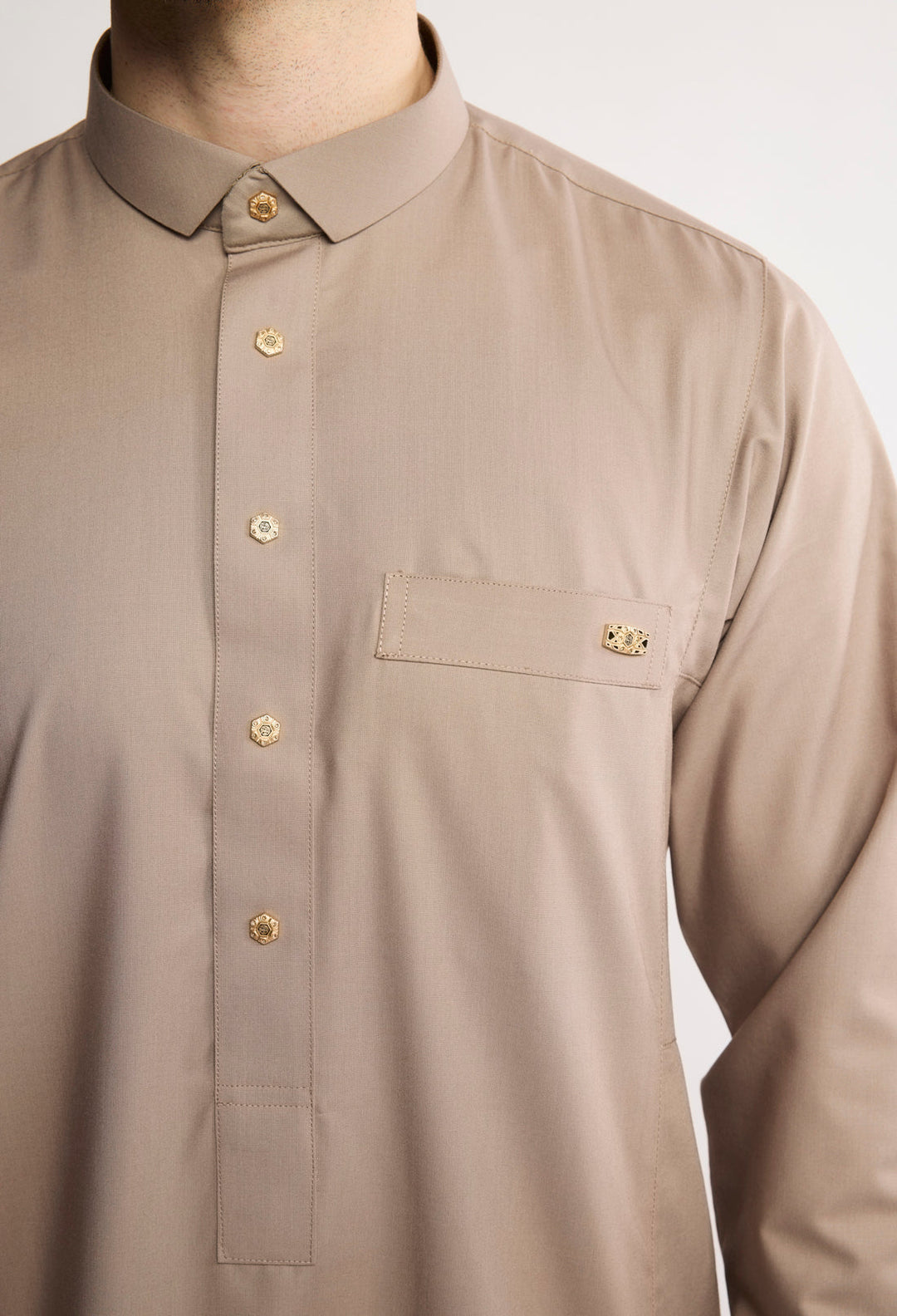 Classic Cuffed Beige J2504